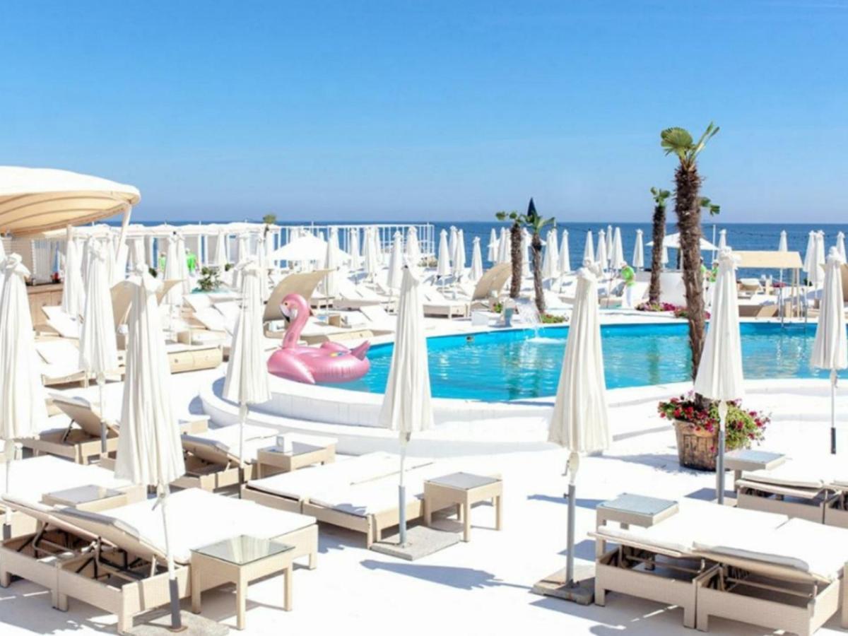 Arcadia Vip-Apartments In Golfstream Odessa Esterno foto