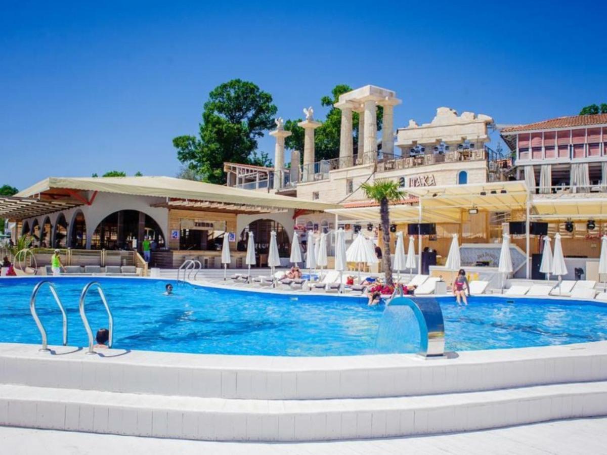 Arcadia Vip-Apartments In Golfstream Odessa Esterno foto